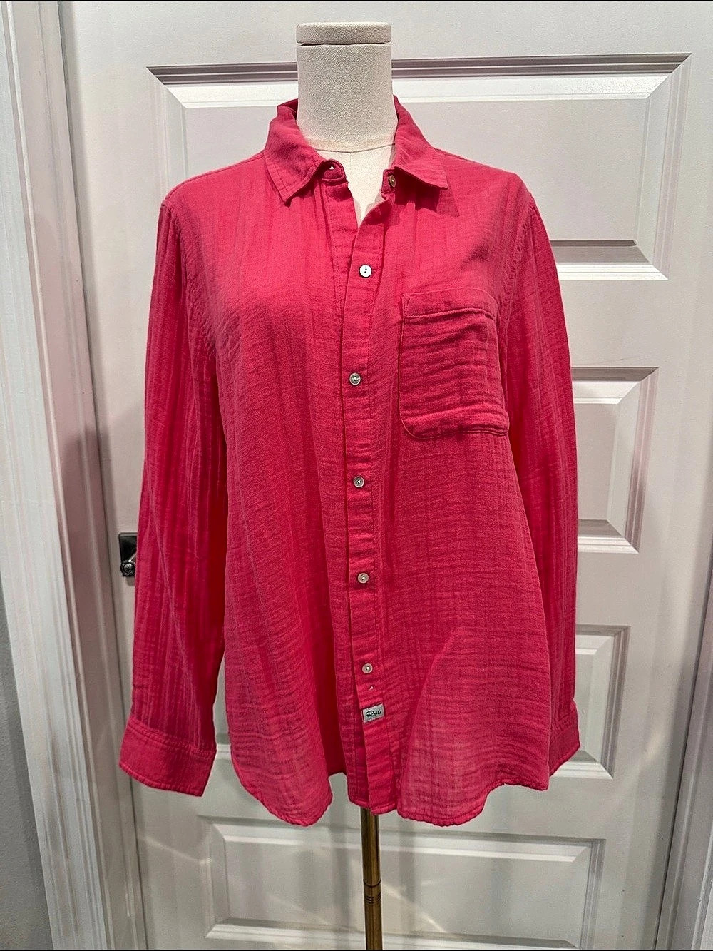 Rails Ellis Pink Organic Cotton Button Down Pink Size Medium Like New
